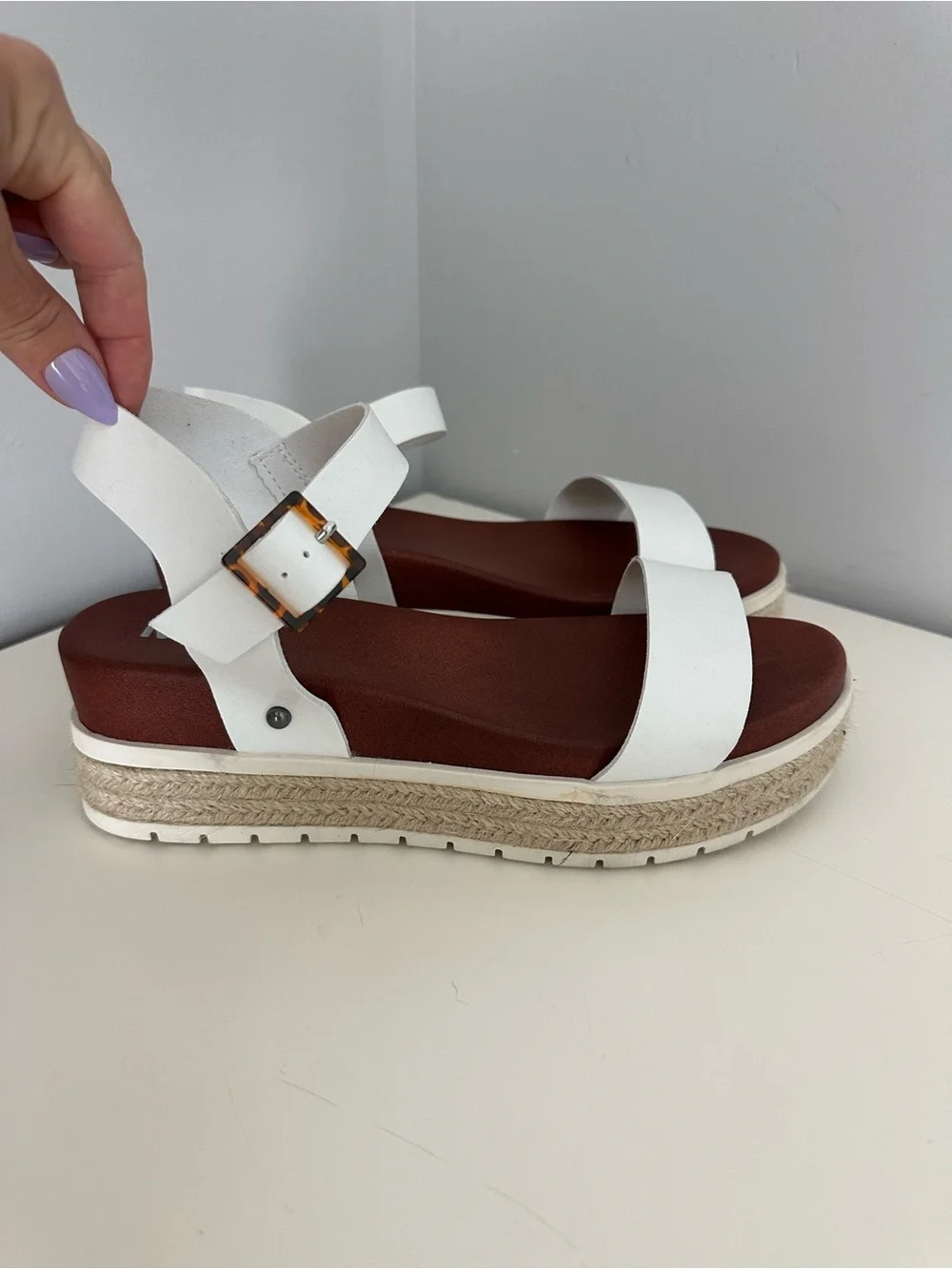 MIA White Ankle-Strap Espadrille Sandals with Brown Footbed Sz 8.5M